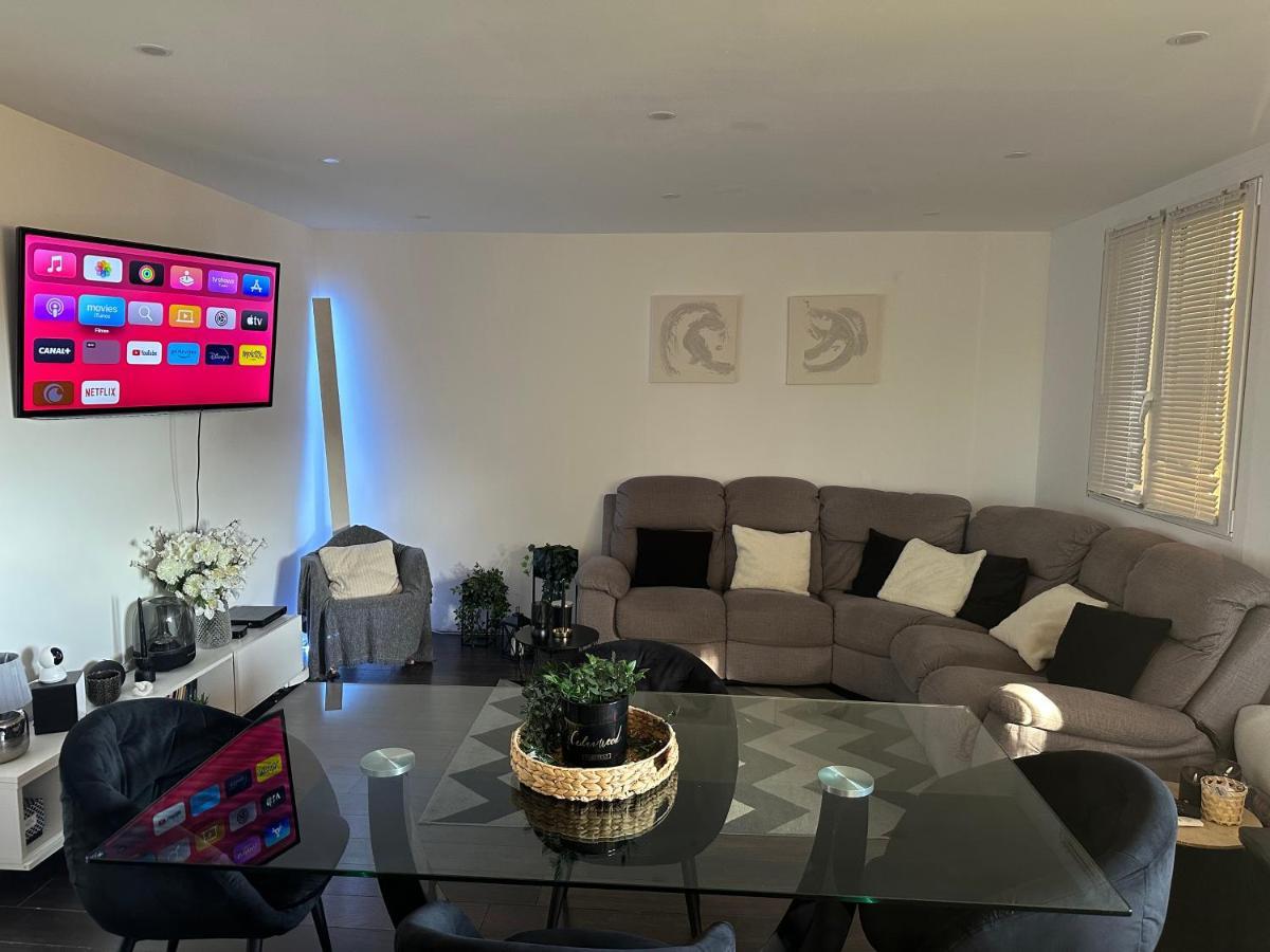 Privat Room In Private Security Residence With Free Parking, 1 Minute From Tramway, 9 Minutes From De Center, Accessible All Transports Nice Exteriör bild